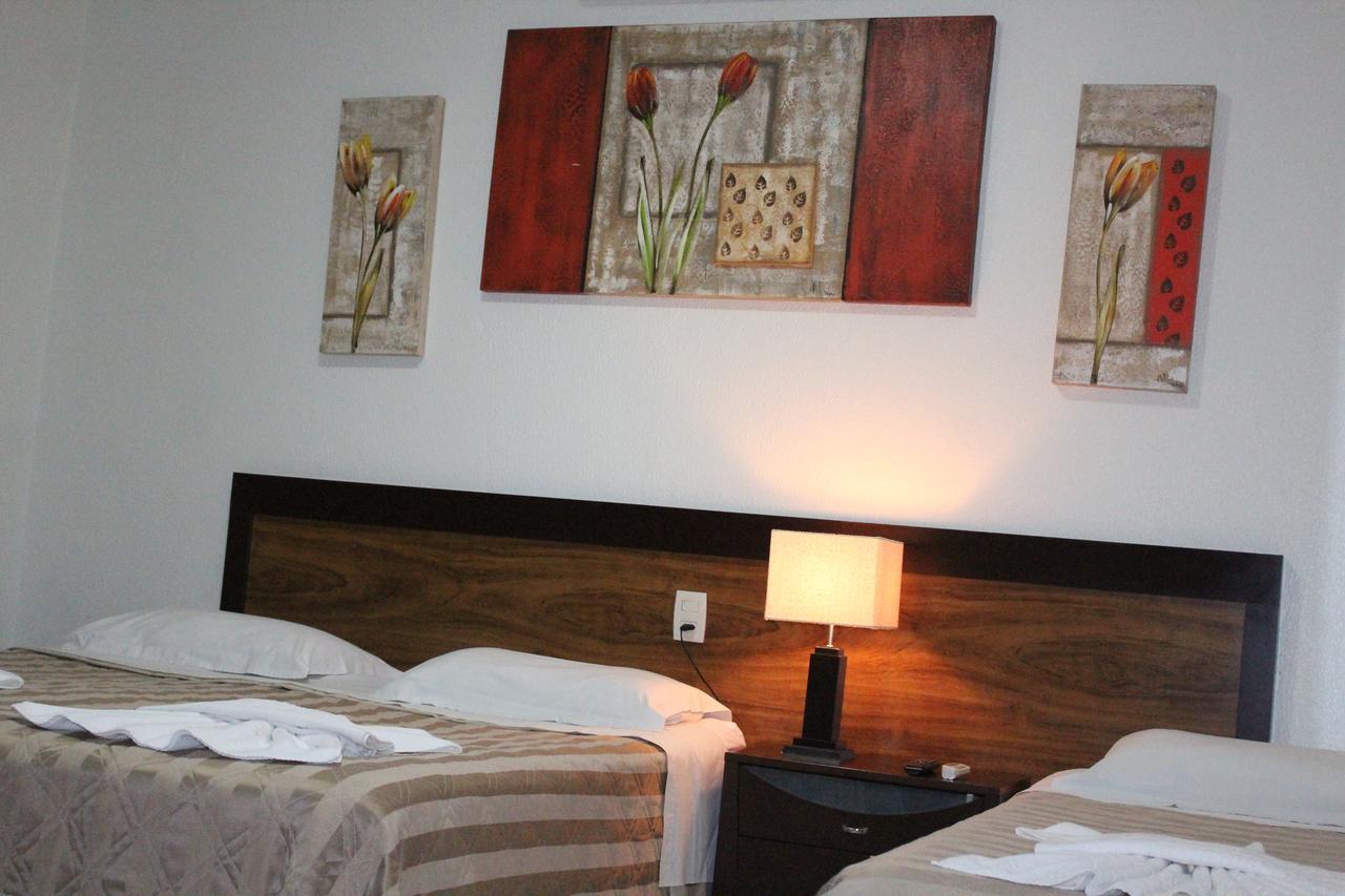 Villa De Holanda Parque Hotel โอลัมบรา ภายนอก รูปภาพ