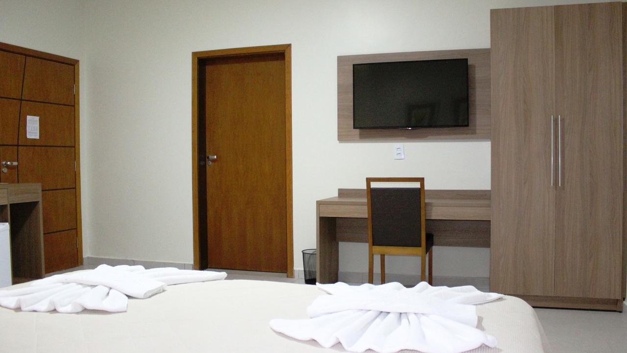 Villa De Holanda Parque Hotel โอลัมบรา ภายนอก รูปภาพ