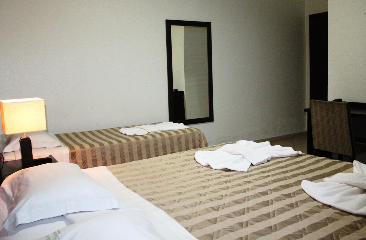Villa De Holanda Parque Hotel โอลัมบรา ภายนอก รูปภาพ